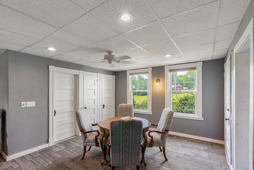 More Photos Of 2665 Boston Tpke, Coventry Funeral Home For Sale