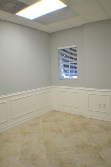 More Photos Of 635 SE 10th St, Deerfield Beach Office For Lease