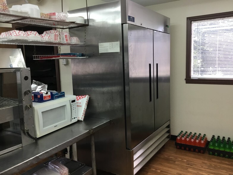 More Photos Of 27 E Main St, Ware Shoals Restaurant For Sale