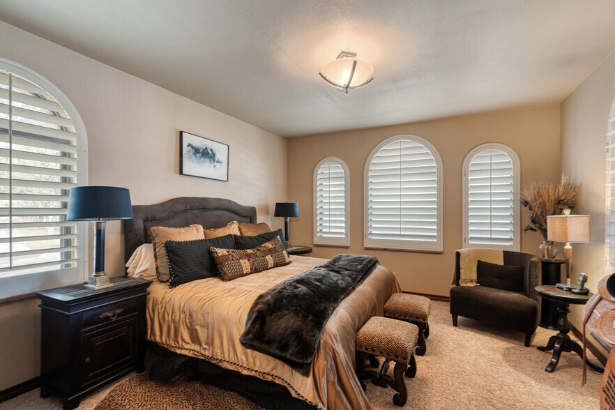 More Photos Of 505 Gilchrist Ln, Del Rio Specialty For Sale