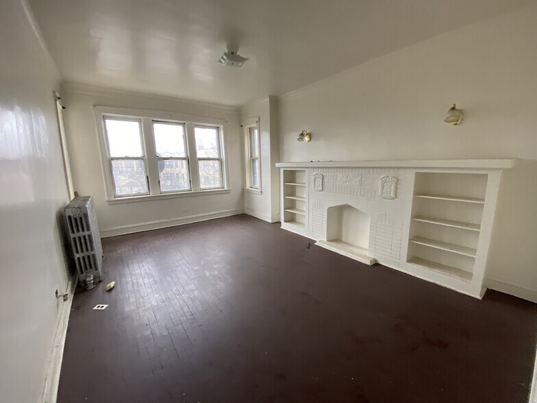 More Photos Of 4326 W 17th St, Chicago Apartments For Sale