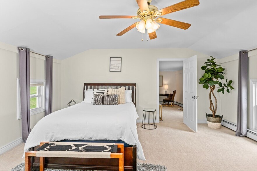 More Photos Of 211 Hanks Rd, Troy Hospitality For Sale