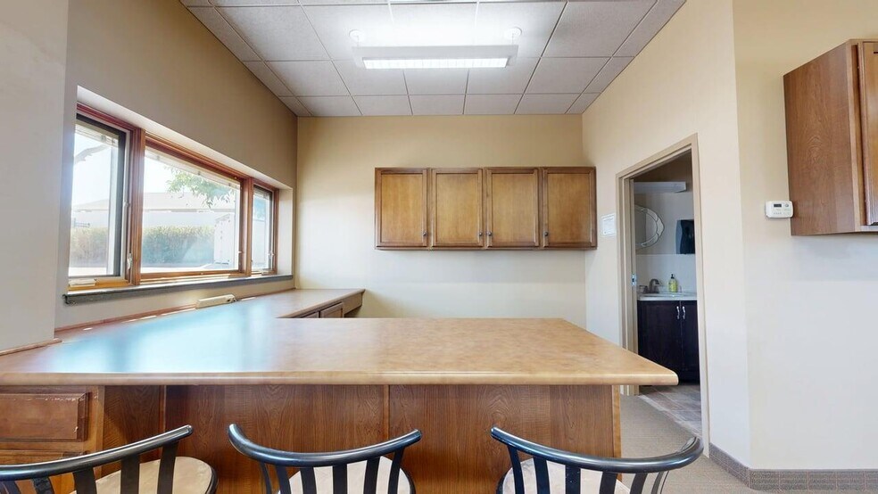 More Photos Of 1668 Gleneagles Blvd, Billings Office For Sale