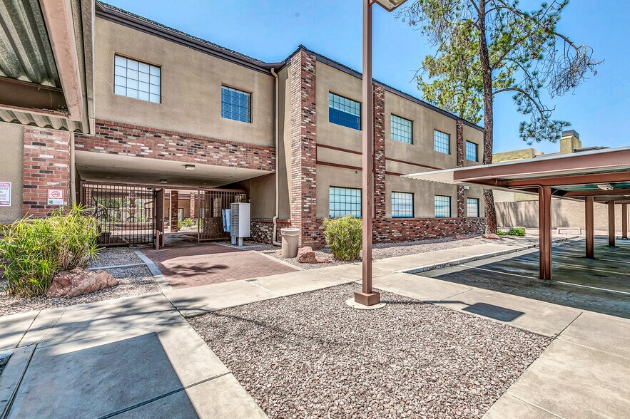 More Photos Of 4105 N 20th St, Phoenix Medical For Lease