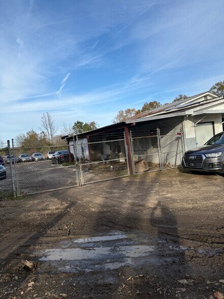 More Photos Of 1101 Sand Bar Ferry rd, Beech Island Auto Repair For Sale