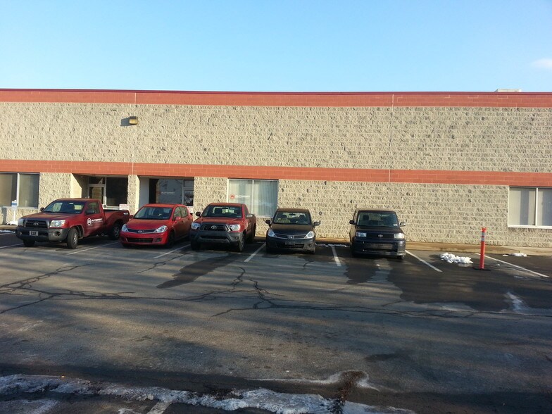 More Photos Of 769-785 Keystone Industrial Park Rd, Dunmore Research And Development For Lease