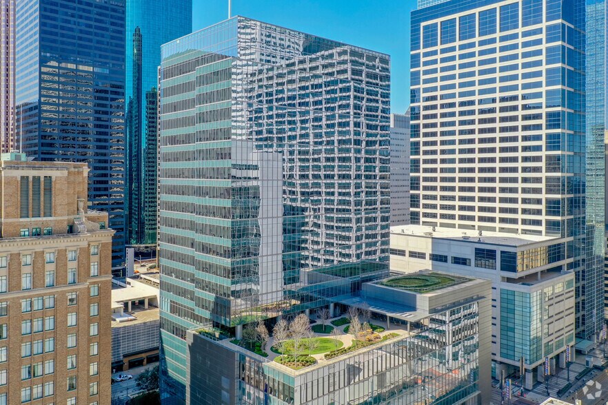 More Photos Of 1111 Travis St, Houston Office For Lease