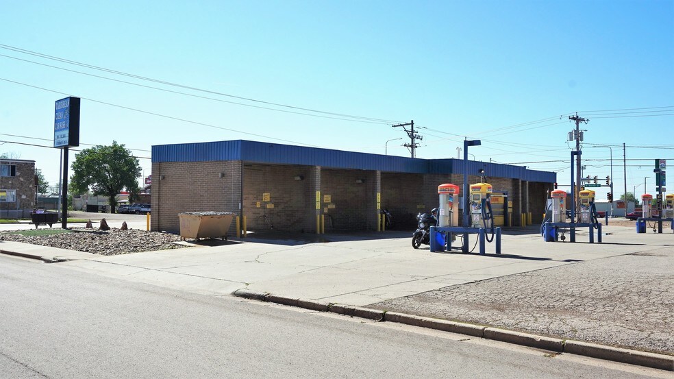 More Photos Of 623 N Lacrosse St, Rapid City Carwash For Sale