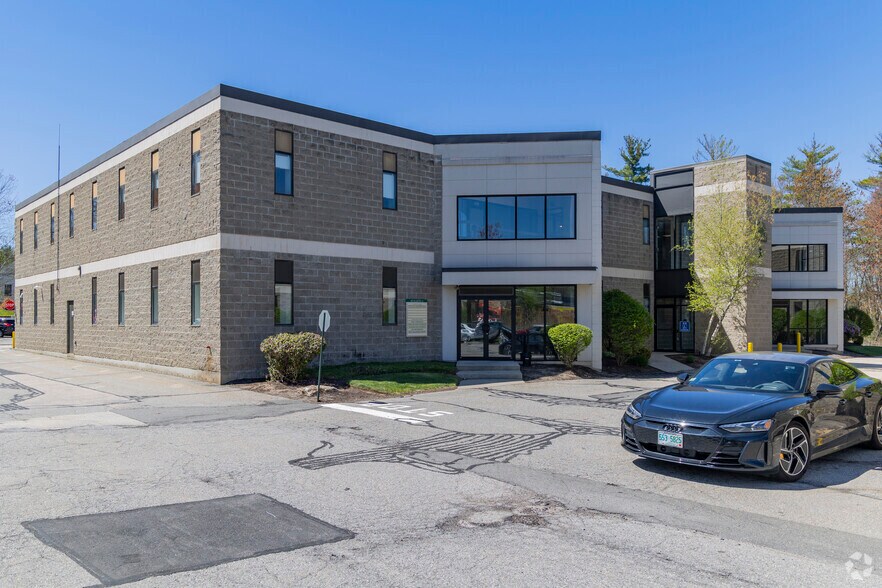 More Photos Of 8025 S Willow St, Manchester Light Manufacturing For Lease