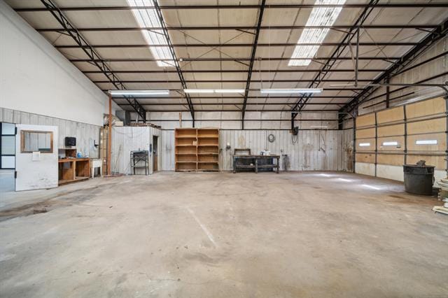 More Photos Of 104 N Lombard Ln, Skiatook Flex For Sale