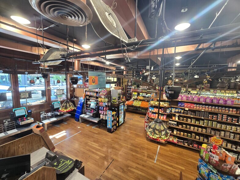 More Photos Of 226-228 Washington St, Hoboken Storefront For Sale