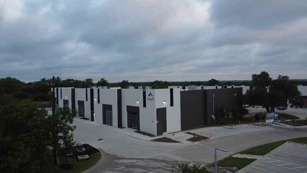 Primary Photo Of 12332 Ranch Road 620, Cedar Park Unknown For Lease