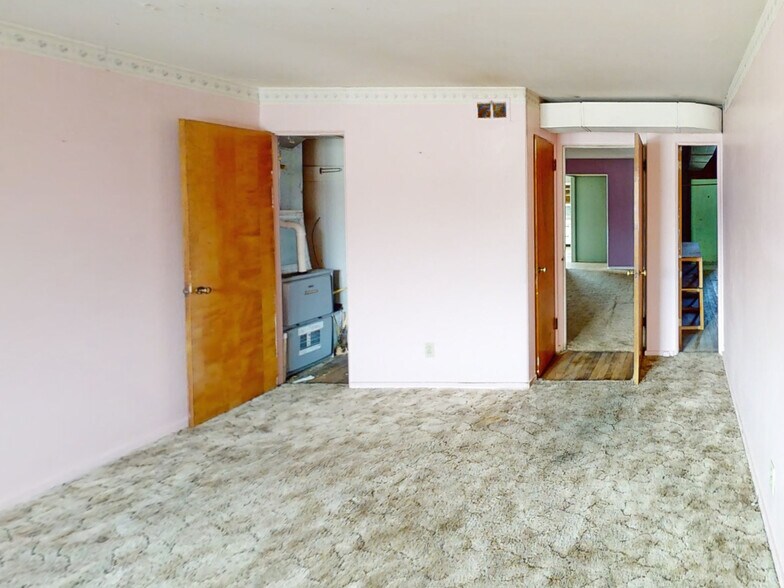 More Photos Of 280 S Main St, Cambridge Springs Storefront Retail Office For Sale