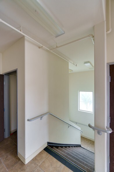 More Photos Of 3614 Pacific Coast Hwy, Torrance Storefront Retail Office For Lease