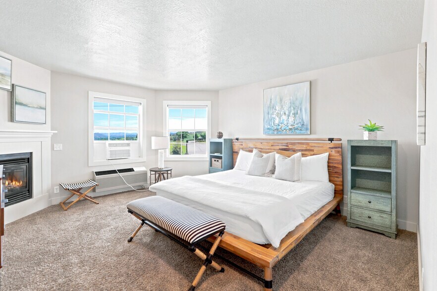 More Photos Of 40 Christa Circle cir, Garden City Specialty For Sale