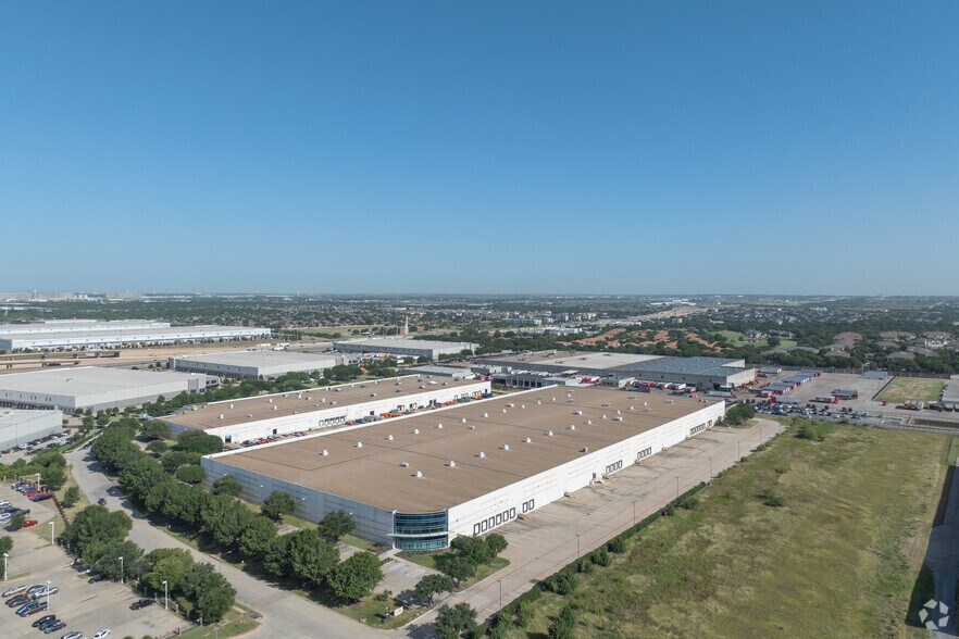 More Photos Of 3501 Sandshell Dr, Fort Worth Warehouse For Lease