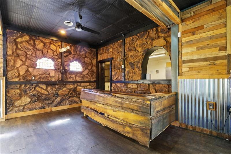 More Photos Of 2222 Freeport Rd, New Kensington General Retail For Sale