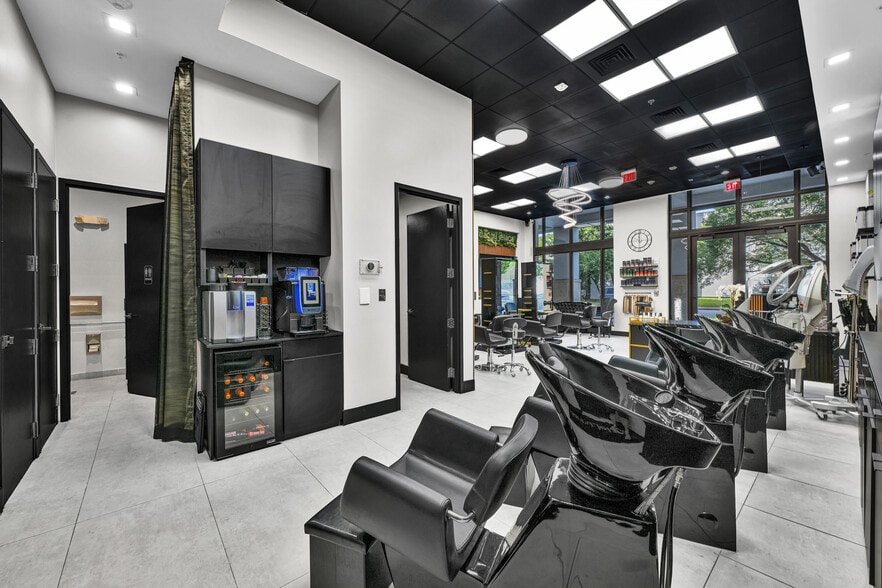 More Photos Of 301 Altara Ave, Coral Gables Apartments For Sale