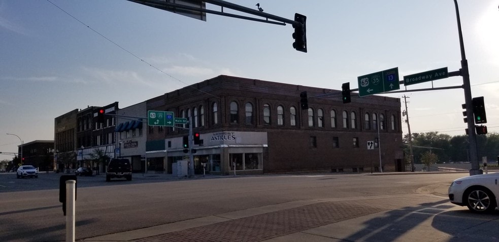 More Photos Of 302 S Broadway Ave, Albert Lea Storefront Retail Office For Sale