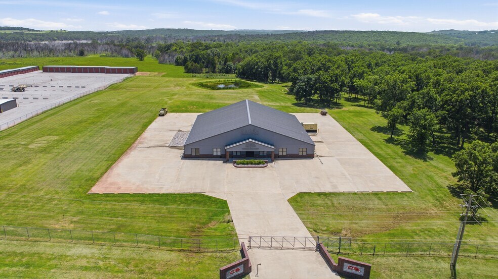 More Photos Of 370690 E Old Highway 64, Cleveland Office For Sale