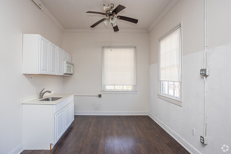 More Photos Of 1031 Saint Philip St, New Orleans Storefront Retail Residential For Sale