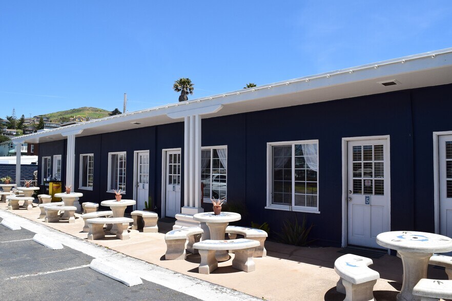 More Photos Of 20 S Ocean Ave, Cayucos Hotel For Sale