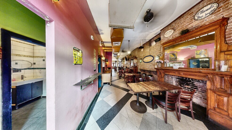 More Photos Of 195 Bedford Ave, Brooklyn Multifamily For Sale