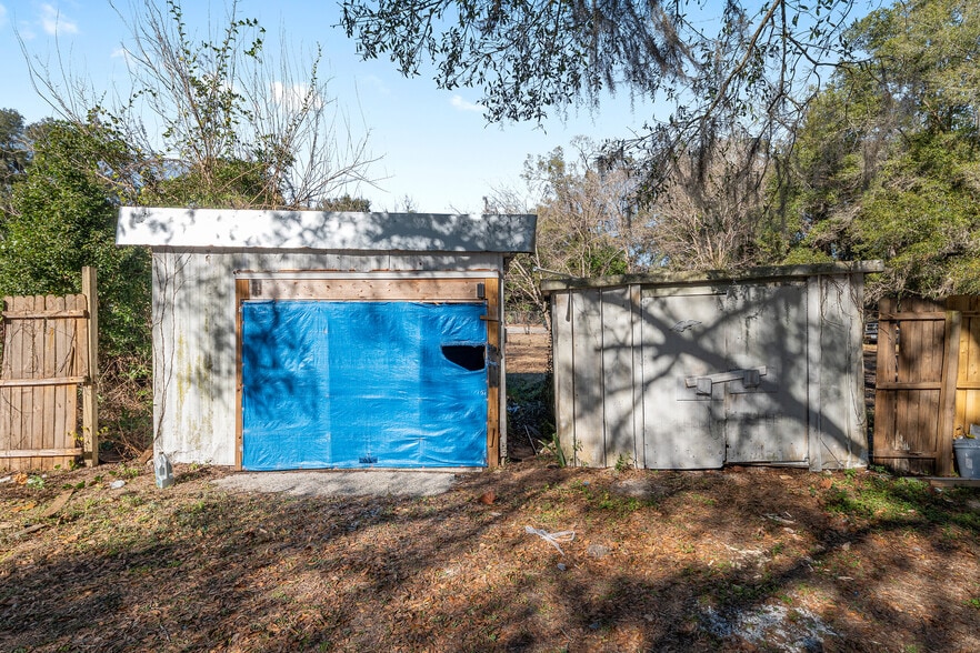 More Photos Of 1007 25th St, Ocala General Retail For Sale