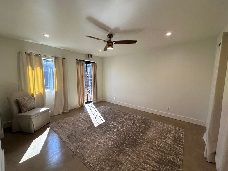 More Photos Of 4775 Memphis St, Dallas Light Distribution For Sale