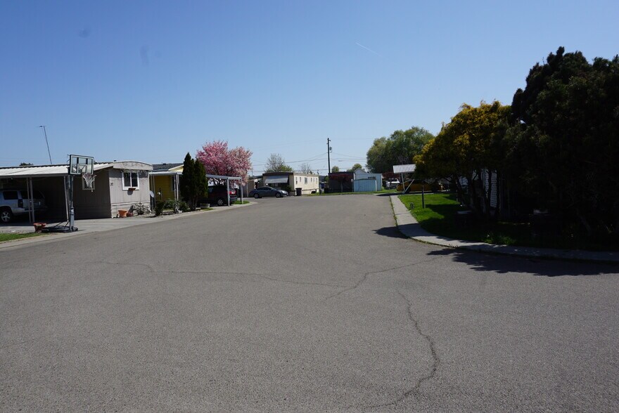 More Photos Of 525 Rouse Rd, Sunnyside Manufactured Housing Mobile Home Park For Sale