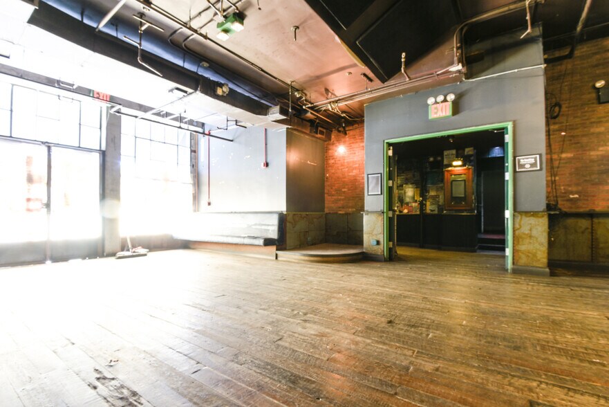 More Photos Of 361 Metropolitan Ave, Brooklyn General Retail For Lease