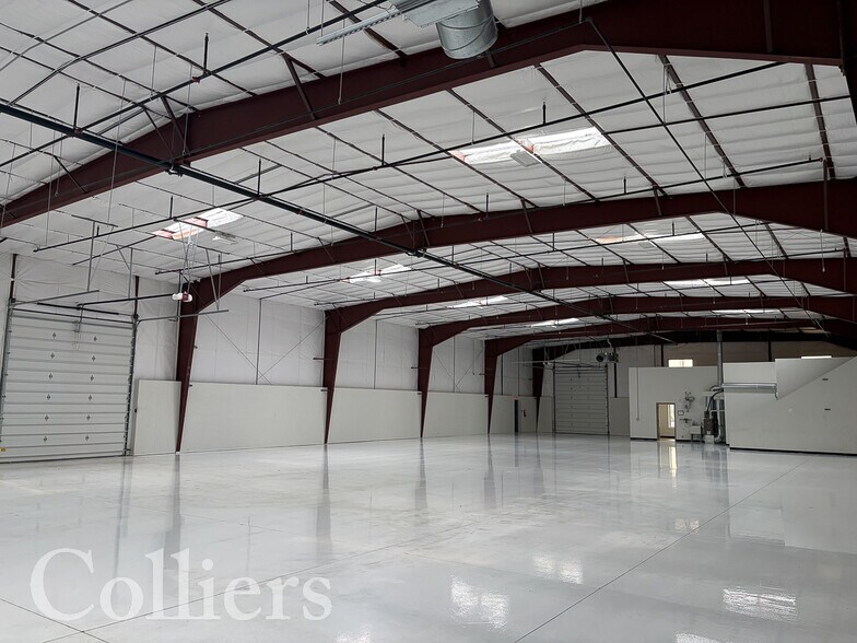 More Photos Of 8515 E Cash Ln, Nampa Warehouse For Lease