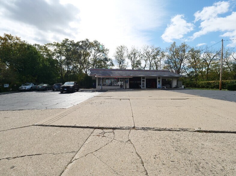 Primary Photo Of 3701 Kirchoff Rd, Rolling Meadows Land For Sale