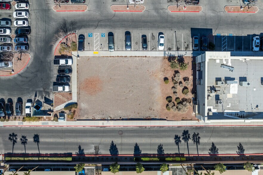 More Photos Of 11-43 S Stephanie St, Henderson Unknown For Lease