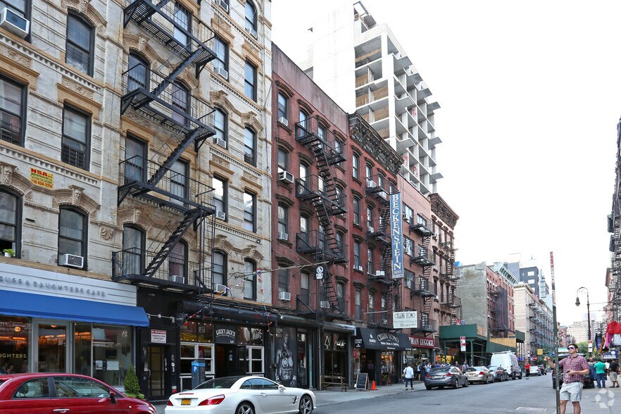 Primary Photo Of 131 Orchard St, New York Apartments For Lease