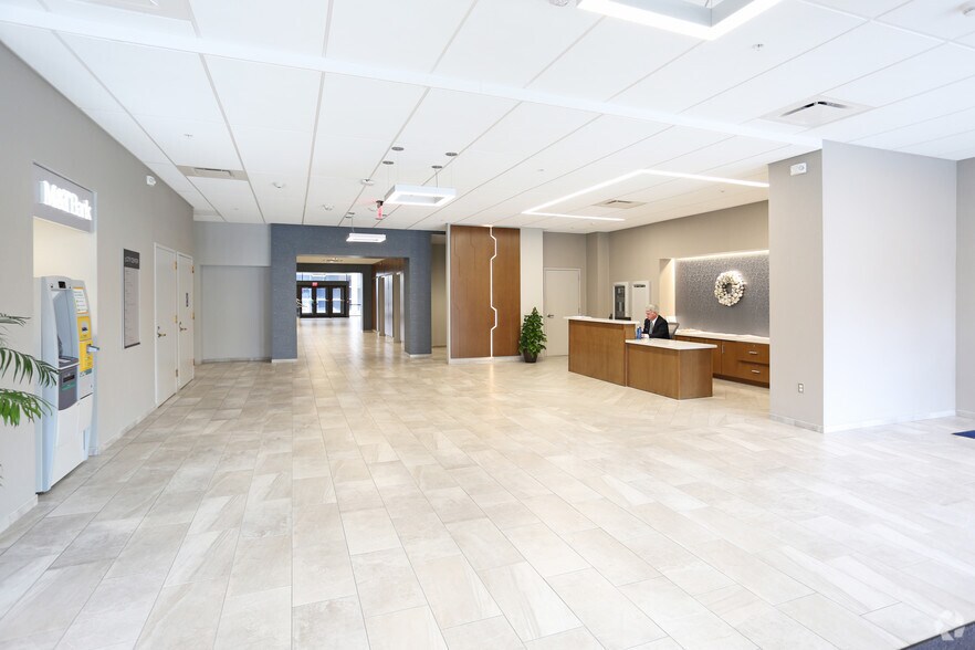 More Photos Of 180 S Clinton Ave, Rochester Office For Lease