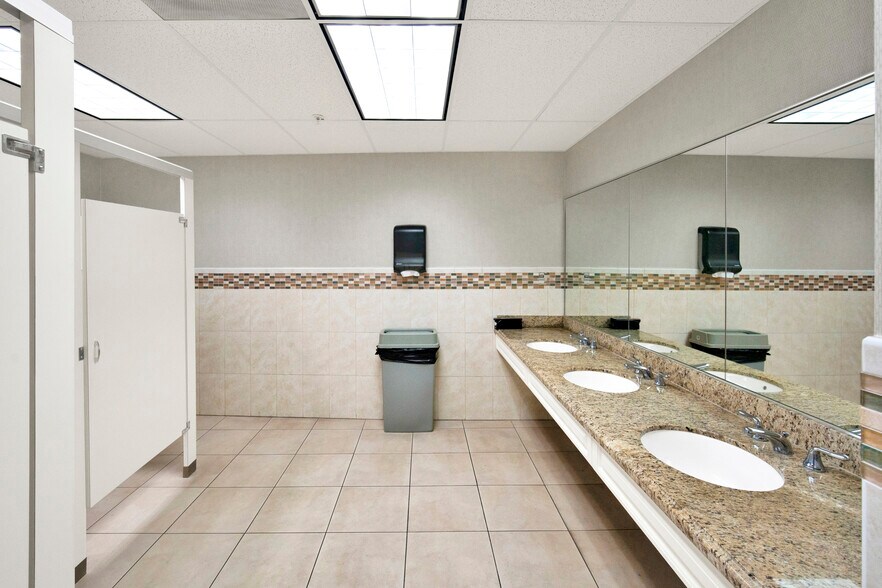 More Photos Of 13595 SW 134th Ave, Miami Office For Lease