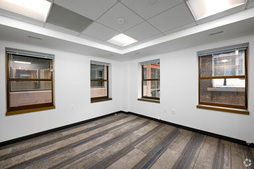 More Photos Of 1710 Rhode Island Ave NW, Washington Office For Lease