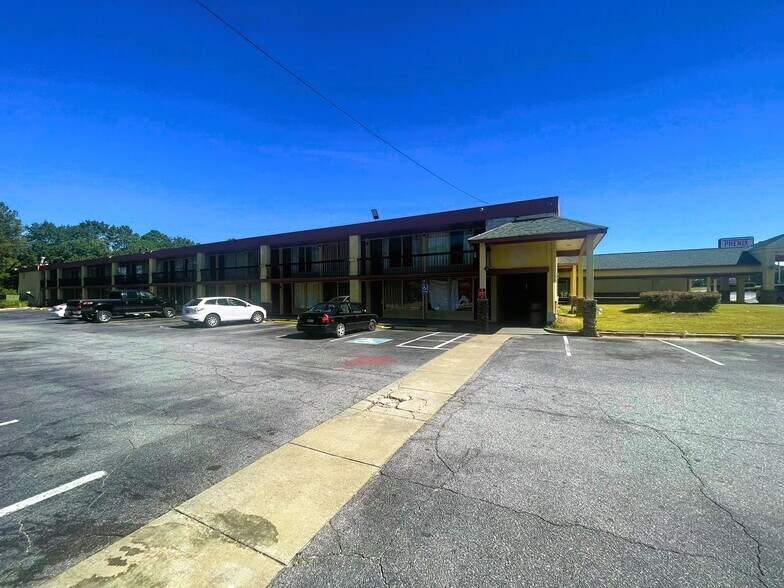More Photos Of 1700 US-280, Phenix City Hotel For Sale