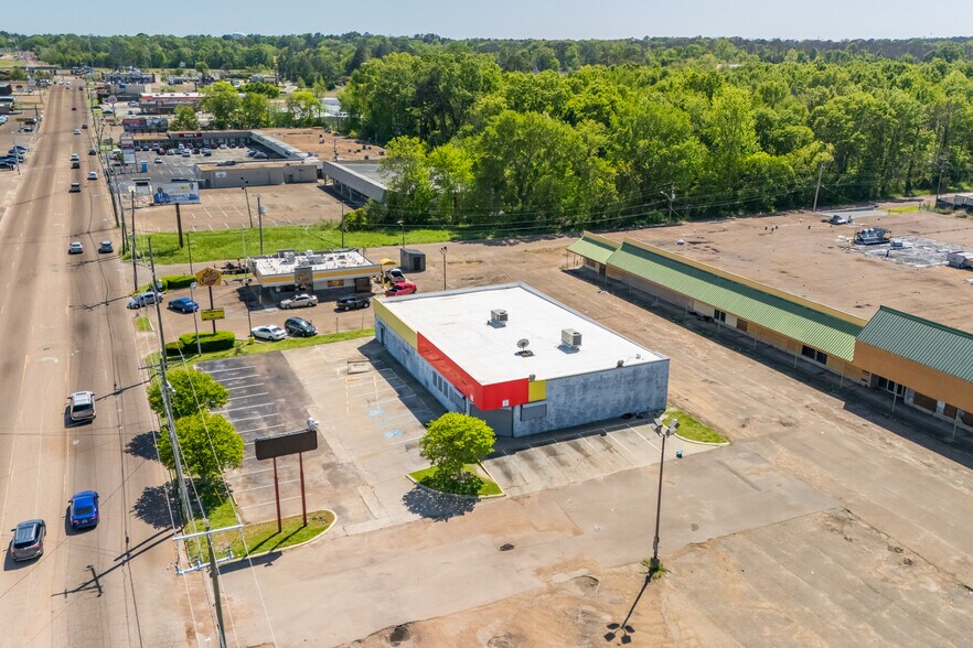 More Photos Of 1259 Ellis Ave, Jackson Freestanding For Sale