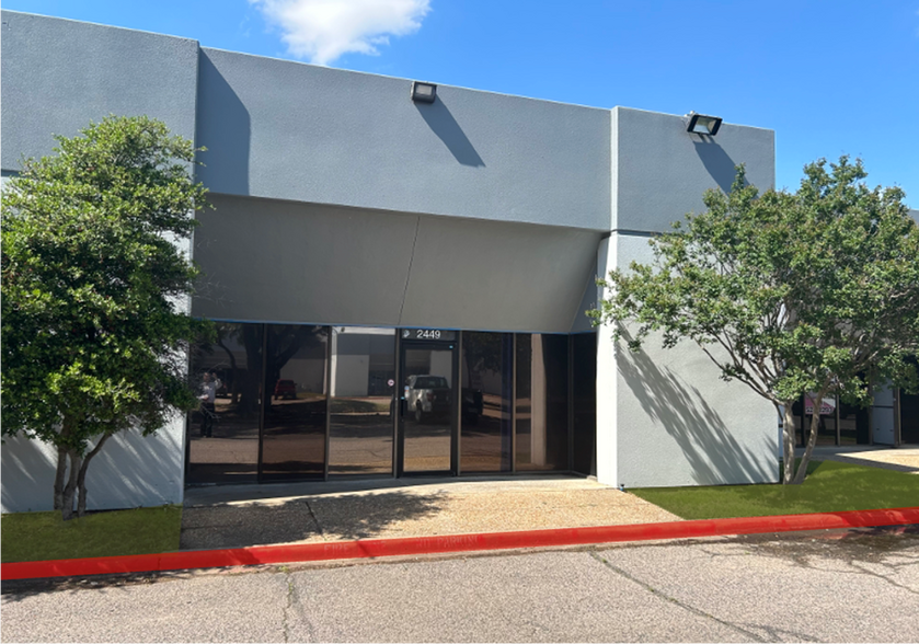 Primary Photo Of 2429-2458 Walnut Ridge St, Dallas Light Manufacturing For Lease