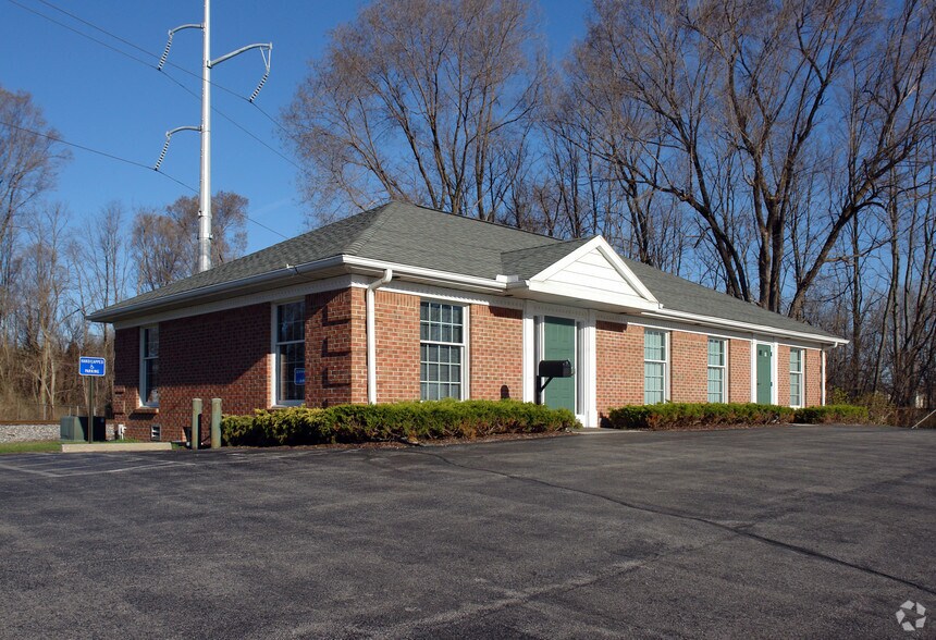 Primary Photo Of 3837 N Holland Sylvania Rd, Toledo Medical For Sale