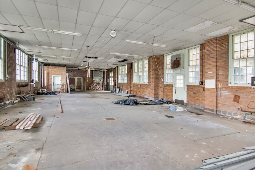 More Photos Of 600 N Main St, Mount Vernon Congregate Senior Housing For Sale