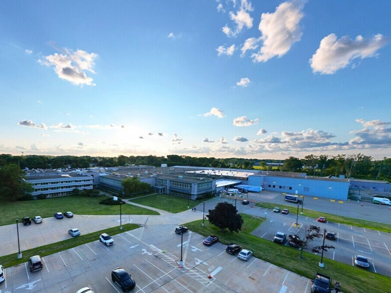 More Photos Of 2424 W 23rd St, Erie Manufacturing For Lease