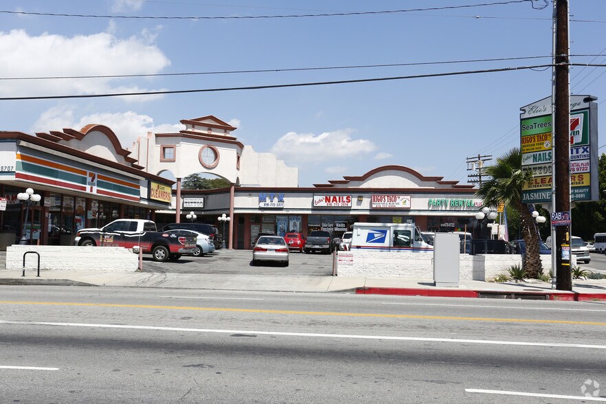 More Photos Of 8707 Lindley Ave, Northridge Storefront For Sale