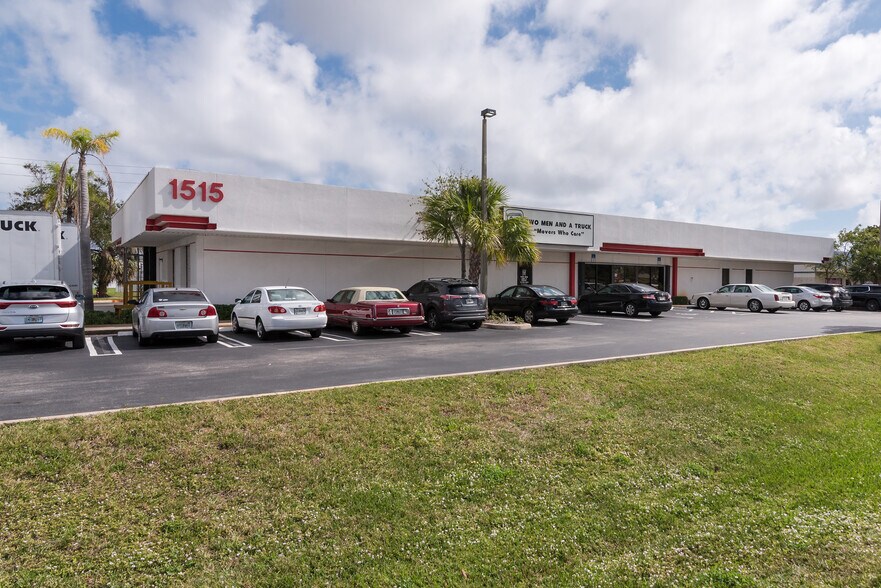More Photos Of 1515 N Congress Ave, Delray Beach Warehouse For Lease