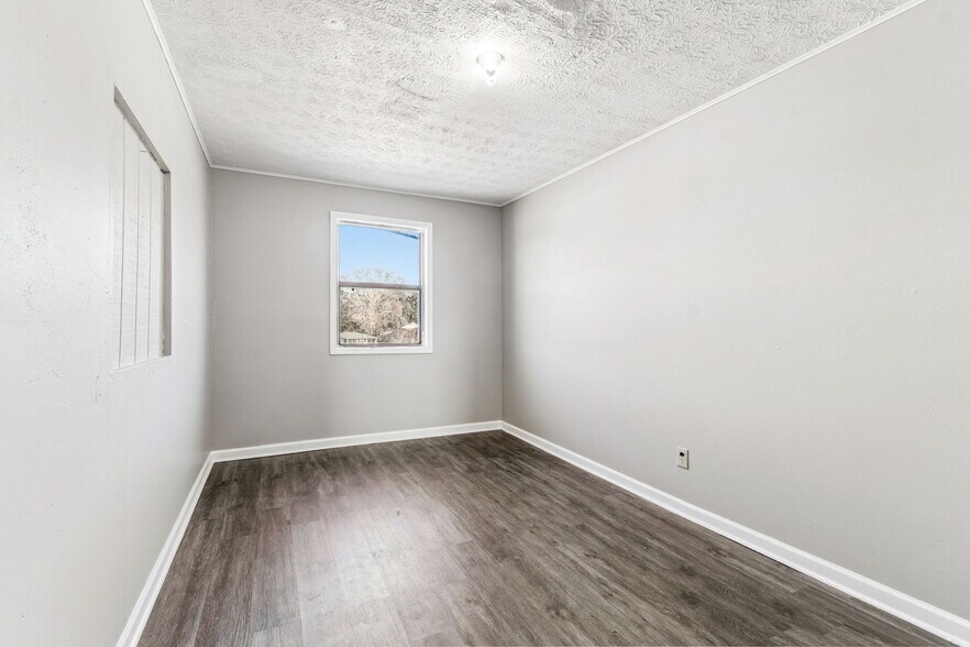 More Photos Of 715 McDuff Ave, Jacksonville Storefront Retail Residential For Sale
