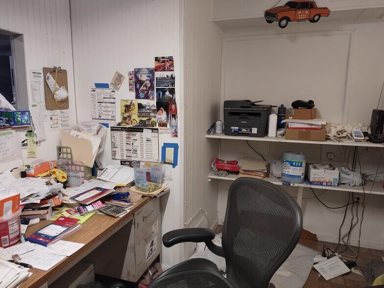 More Photos Of 319 N Adams St, Havre De Grace Warehouse For Sale