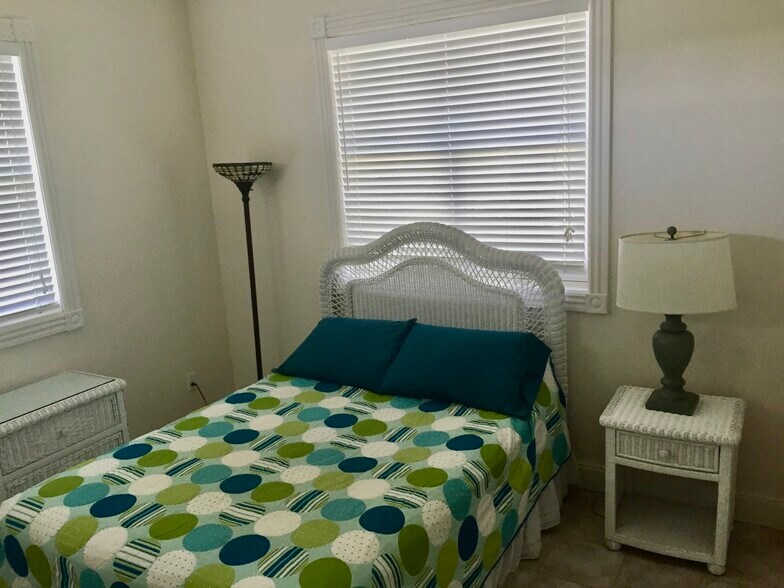 More Photos Of 21544 Overseas Hwy, Cudjoe Key Hotel For Sale