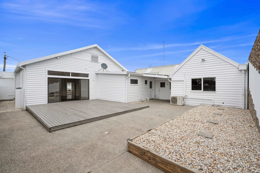 More Photos Of 132 Church Street, Hamlyn Heights Office For Lease